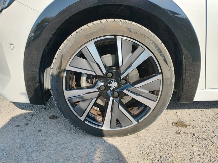 Peugeot 208 PureTech 130 S&S EAT8 GT