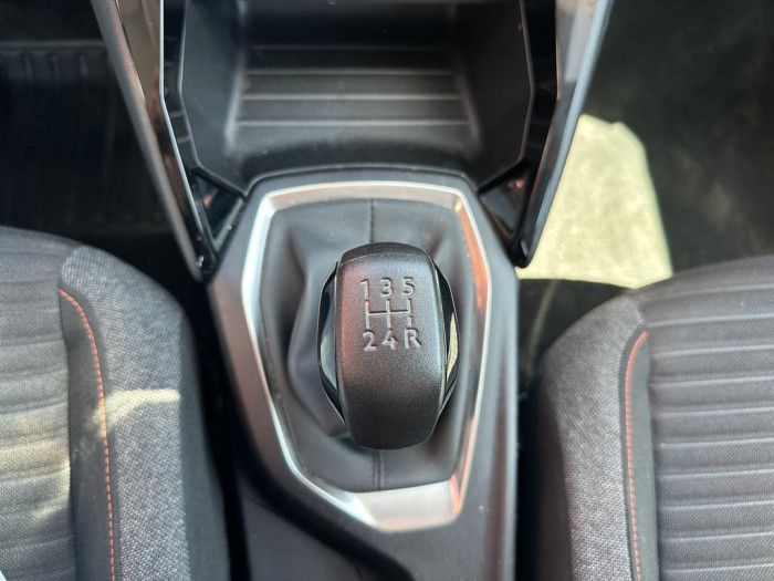 Peugeot 208 PureTech 75 S&S BVM5 Style
