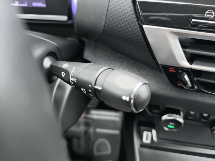 Citroën C4 PureTech 130 S&S EAT8 Shine