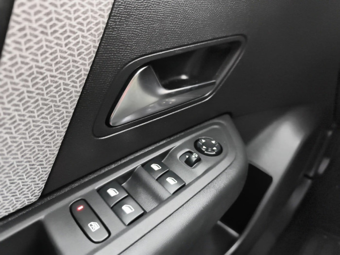 Citroën C4 PureTech 130 S&S EAT8 Shine