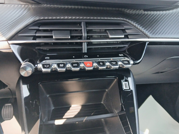 Peugeot 2008 PureTech 100 S&S BVM6 Active