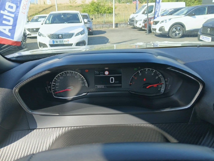 Peugeot 2008 PureTech 100 S&S BVM6 Active