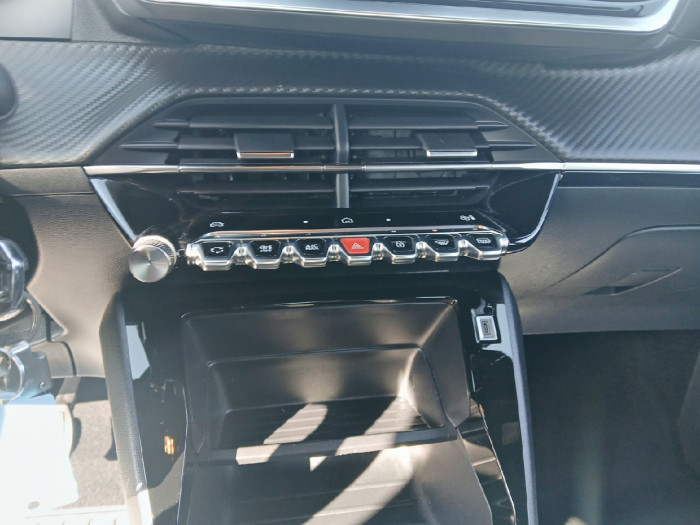 Peugeot 2008 PureTech 100 S&S BVM6 Active