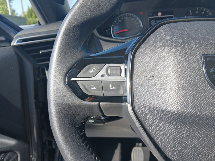 Peugeot 2008 PureTech 100 S&S BVM6 Active