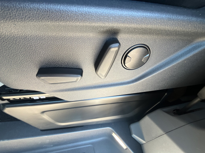 Ford Tourneo Custom 340 L1H1 2.5 Duratec 232ch Hybride rechargeable Titanium CVT