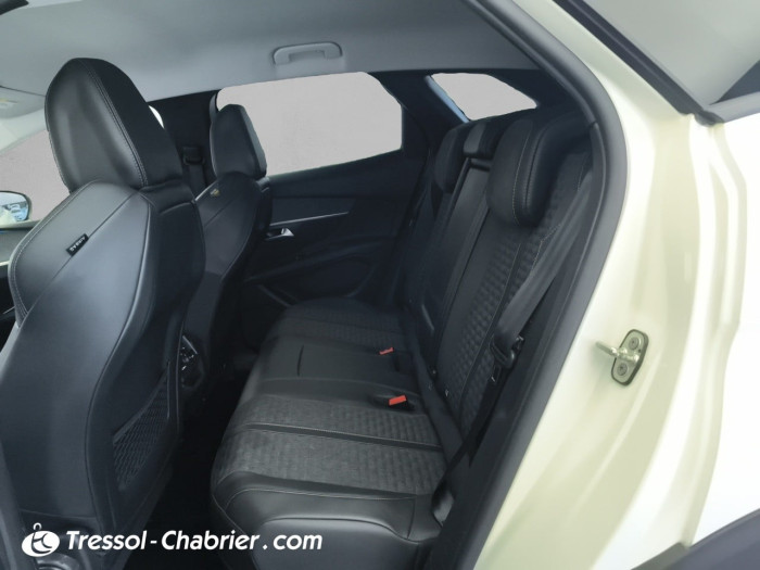 Peugeot 3008 Hybrid 225 e-EAT8 Roadtrip
