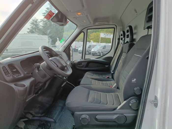 IVECO Daily CCb 35C16H empattement 4100 3.0