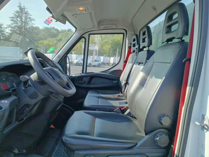 IVECO Daily CCb 35C16H empattement 3750 3.0