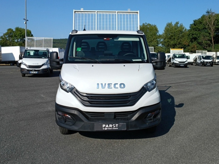 IVECO Daily CCb 35C16H empattement 3750 3.0