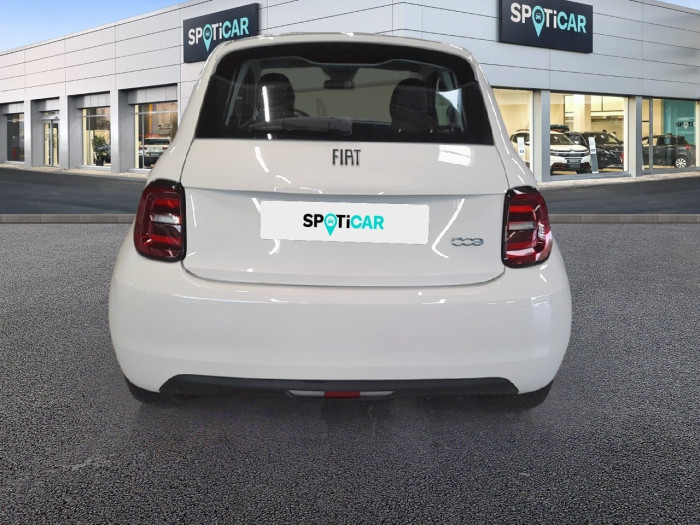 Fiat 500e BERLINE MY22 SERIE 1 STEP 2 500 e 95 ch Action