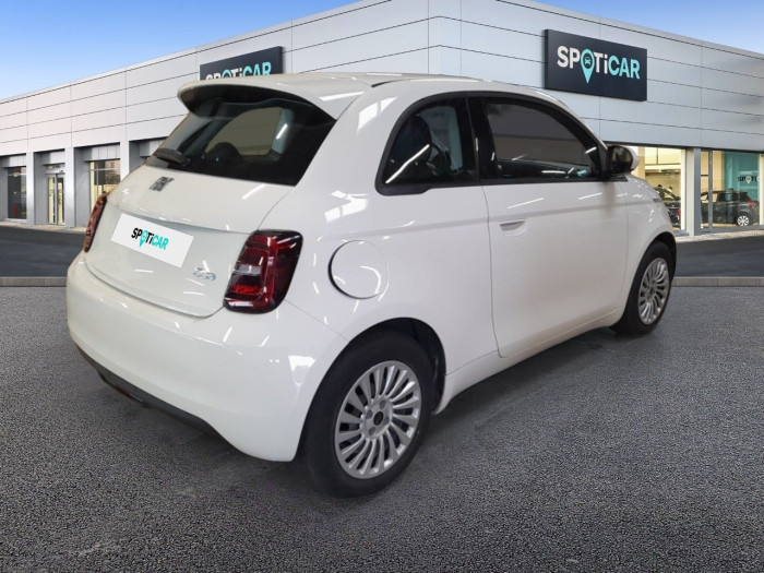 Fiat 500e BERLINE MY22 SERIE 1 STEP 2 500 e 95 ch Action