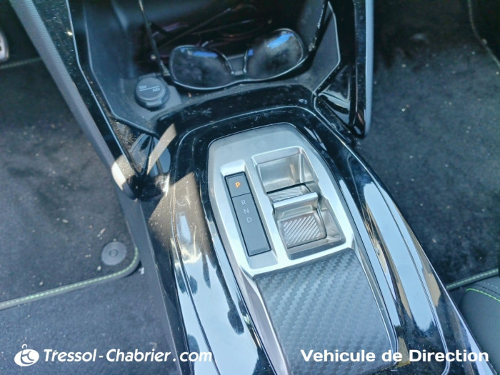 Peugeot 2008 Nouveau Hybrid 145 e-DCS6 GT