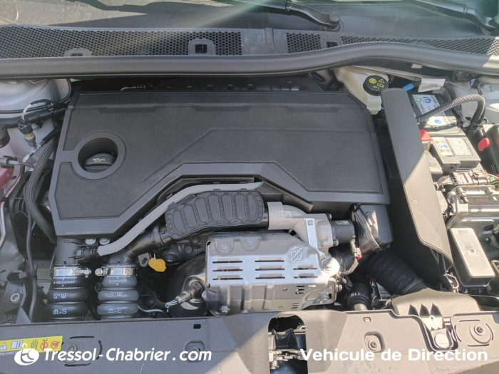 Peugeot 2008 Nouveau Hybrid 145 e-DCS6 GT