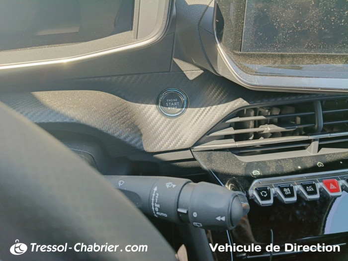 Peugeot 2008 Nouveau Hybrid 145 e-DCS6 GT