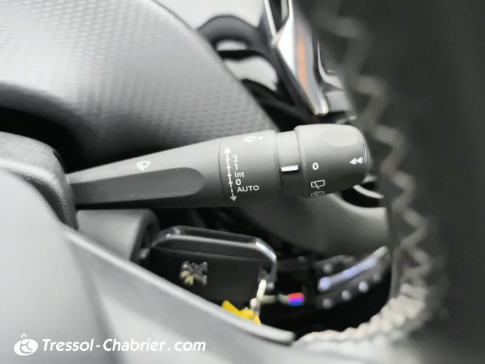 Peugeot 2008 PureTech 130ch S&S EAT6 Allure