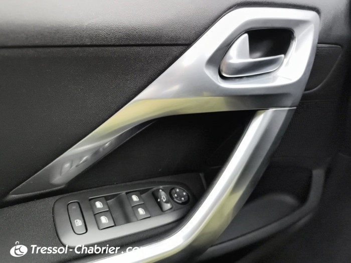 Peugeot 2008 PureTech 130ch S&S EAT6 Allure
