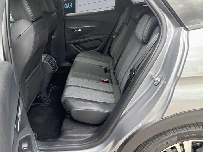 Peugeot 3008 Hybrid 136 e-DCS6 Allure Pack