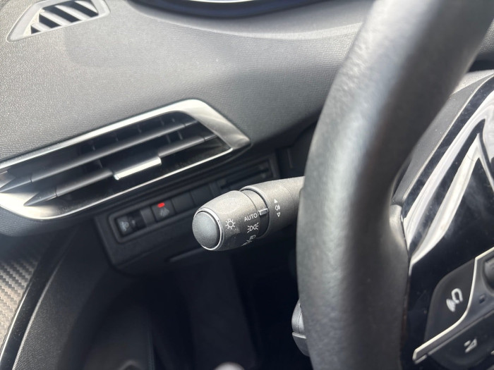 Peugeot 3008 Hybrid 136 e-DCS6 Allure Pack