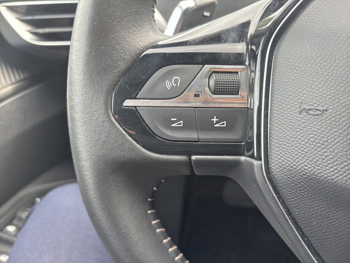 Peugeot 3008 Hybrid 136 e-DCS6 Allure Pack