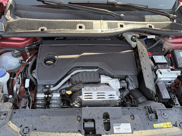 Peugeot 208 Hybrid 110 e-DCS6 série spéciale Envy