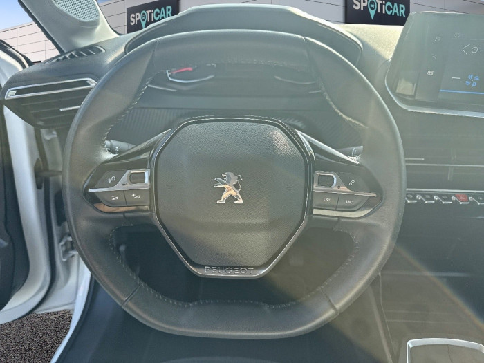 Peugeot 208 PureTech 100 S&S BVM6 Style
