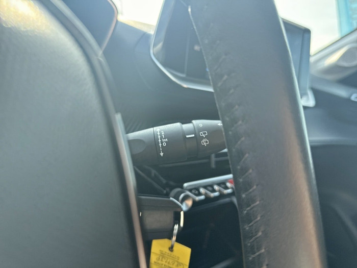 Peugeot 208 PureTech 100 S&S BVM6 Style