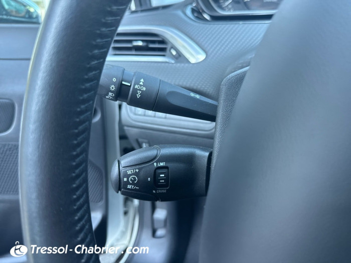 Peugeot 2008 1.2 PureTech 110ch S&S BVM5 Style