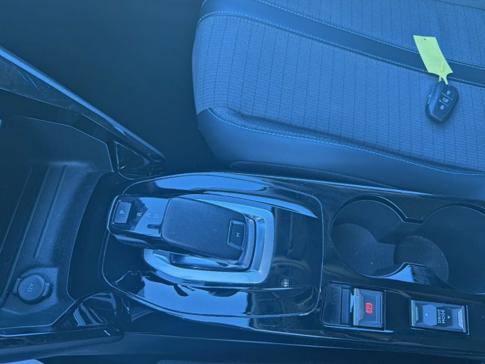 Peugeot 2008 BlueHDi 130 S&S EAT8 Allure Pack