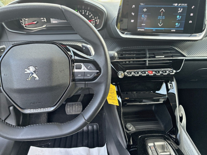 Peugeot 208 PureTech 100 S&S EAT8 Allure