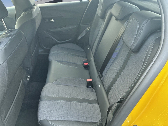 Peugeot 208 PureTech 100 S&S EAT8 Allure