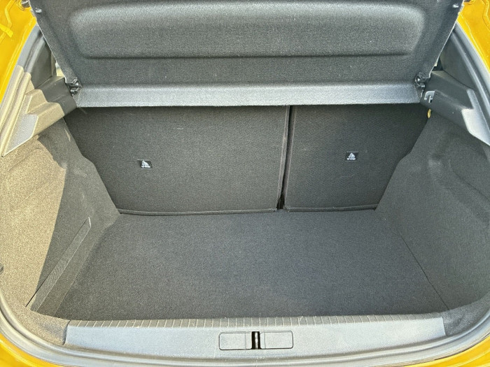 Peugeot 208 PureTech 100 S&S EAT8 Allure