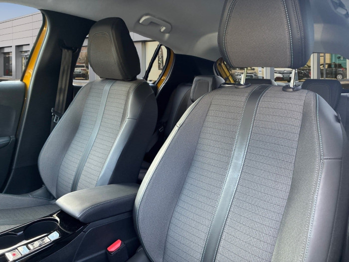 Peugeot 208 PureTech 100 S&S EAT8 Allure