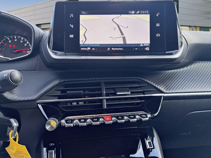Peugeot 208 PureTech 100 S&S EAT8 Allure