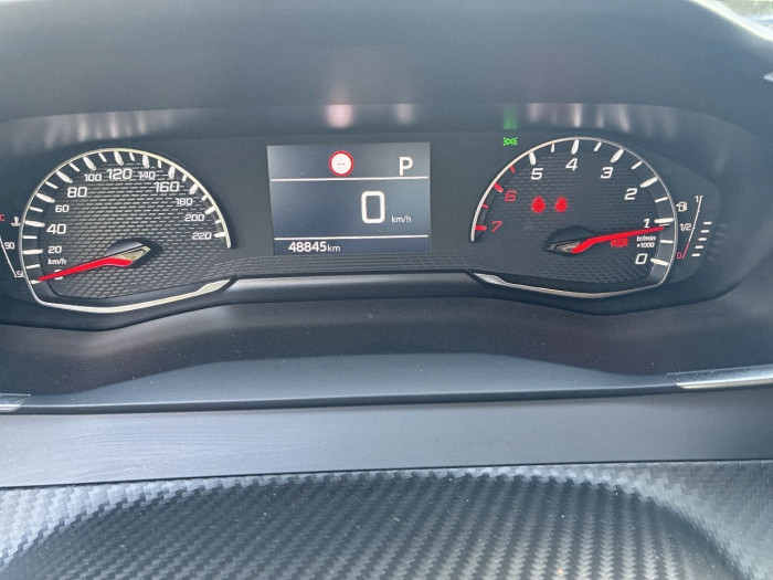 Peugeot 208 PureTech 100 S&S EAT8 Allure