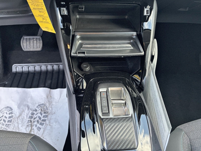 Peugeot 208 PureTech 100 S&S EAT8 Allure