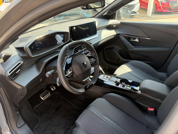 Peugeot 208 Hybrid 145 ch e-DCS6 GT