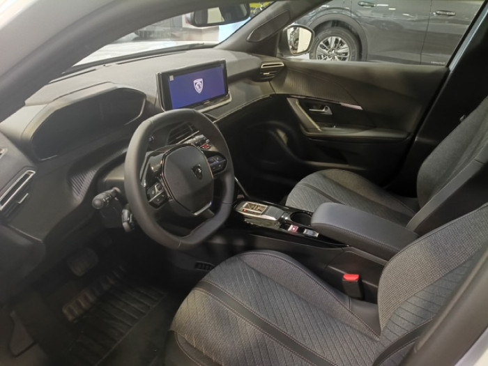 Peugeot 2008 Hybrid 145 e-DCS6 Allure