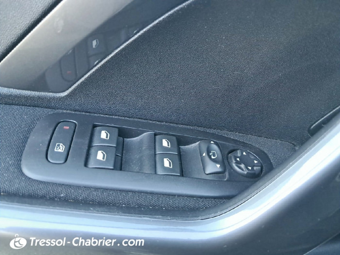 Peugeot 2008 PureTech 130 S&S BVM6 Style