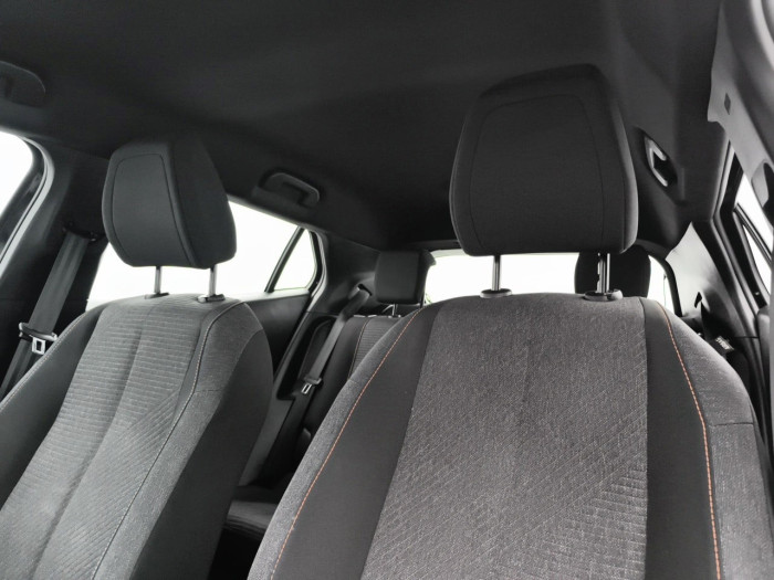 Peugeot 2008 Hybrid 136 e-DCS6 Style