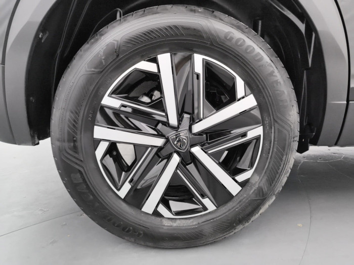 Peugeot 2008 Hybrid 136 e-DCS6 Style