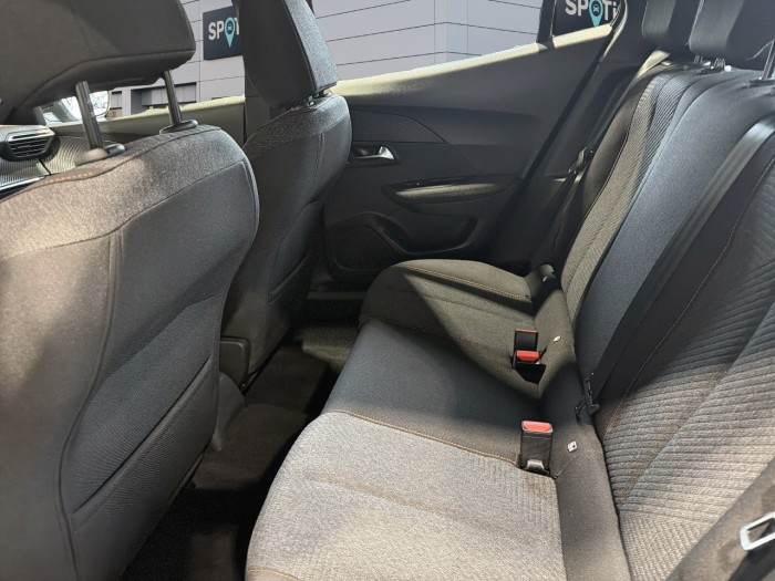 Peugeot 2008 Hybrid 136 e-DCS6 Style