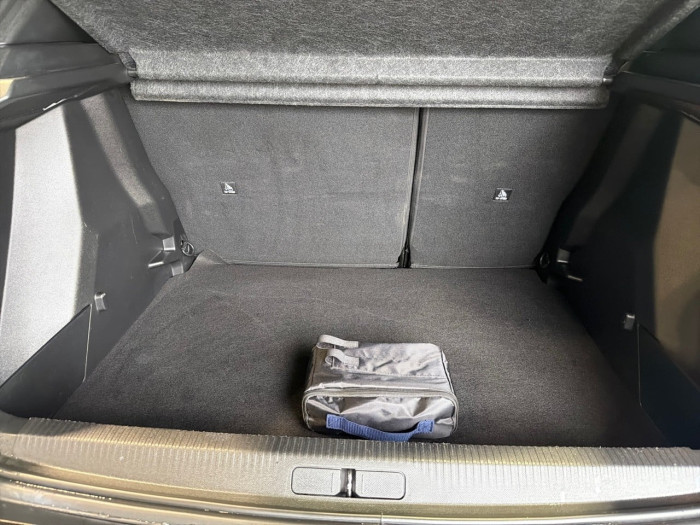 Peugeot 2008 Hybrid 136 e-DCS6 Style