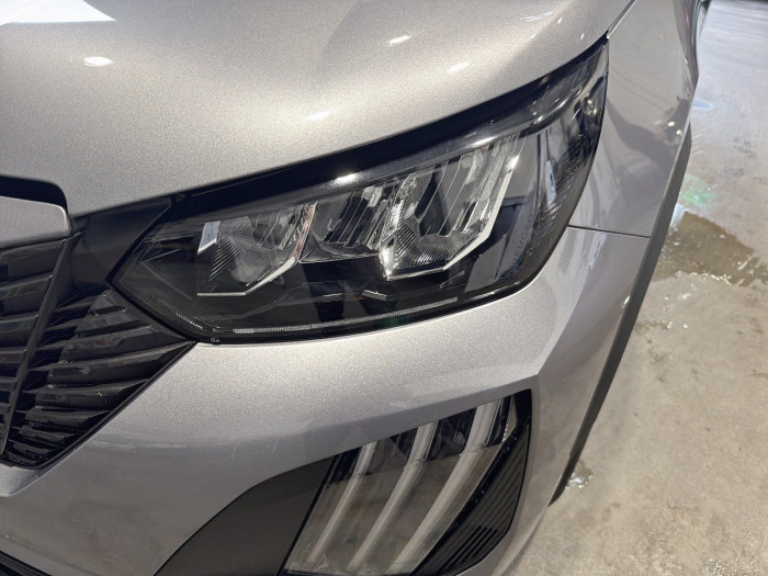 Peugeot 2008 Hybrid 136 e-DCS6 Style