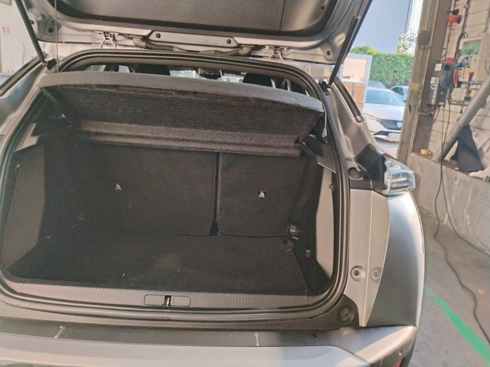 Peugeot 2008 Nouveau Hybrid 145 e-DCS6 Style