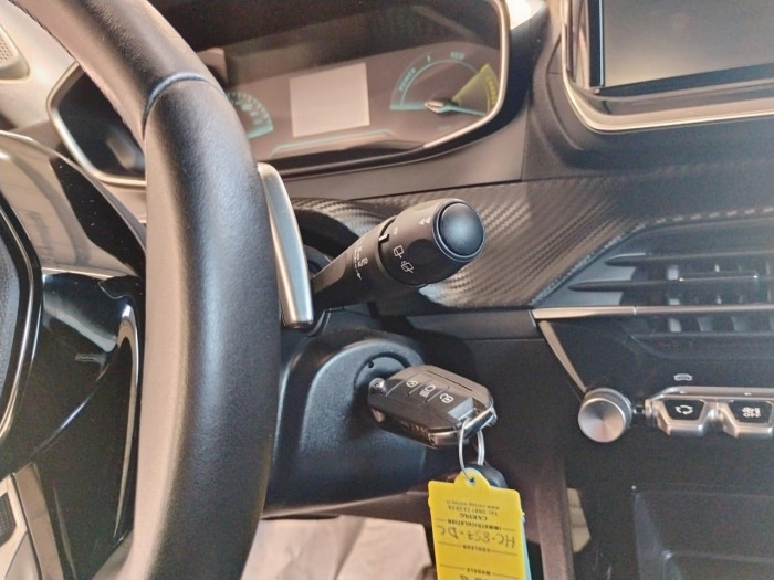 Peugeot 2008 Nouveau Hybrid 145 e-DCS6 Style