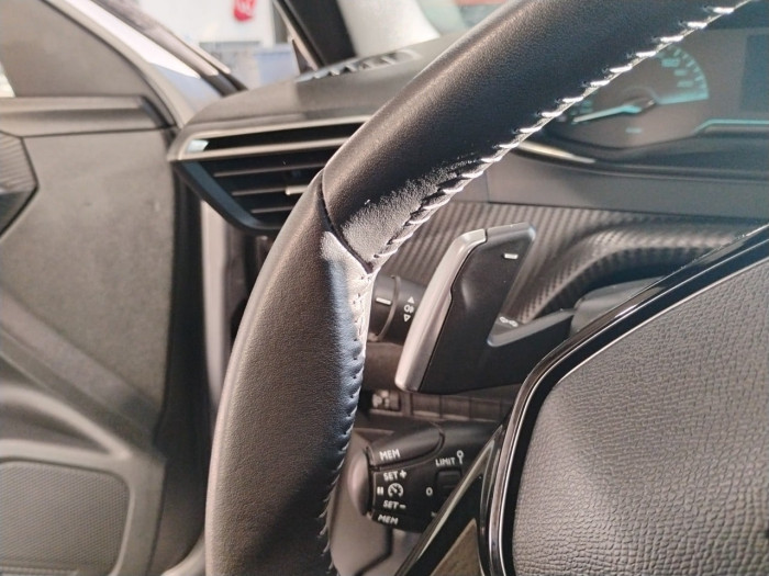 Peugeot 2008 Nouveau Hybrid 145 e-DCS6 Style