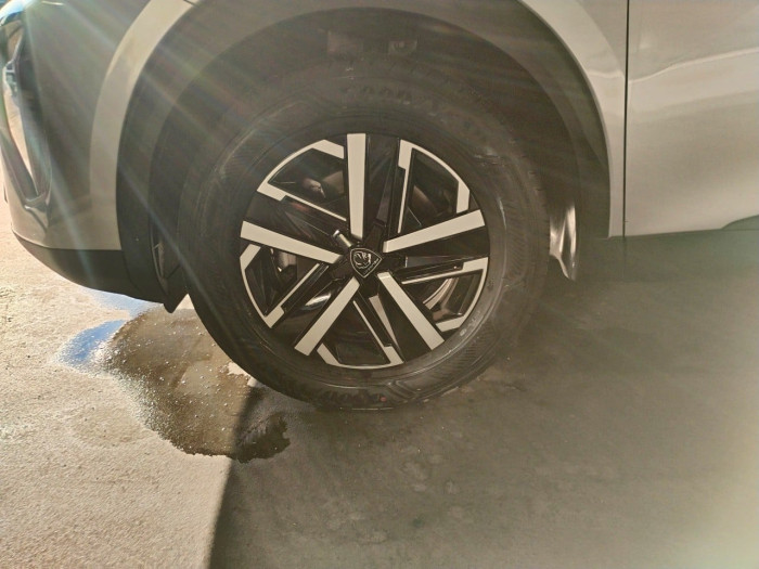 Peugeot 2008 Nouveau Hybrid 145 e-DCS6 Style