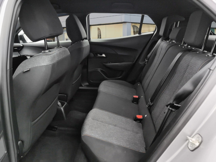 Peugeot 2008 Nouveau Hybrid 145 e-DCS6 Style