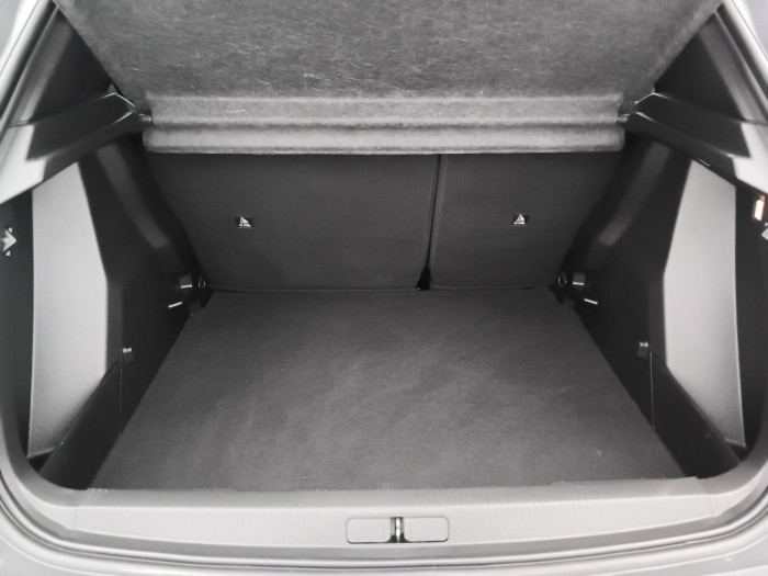 Peugeot 2008 Nouveau Hybrid 145 e-DCS6 Style