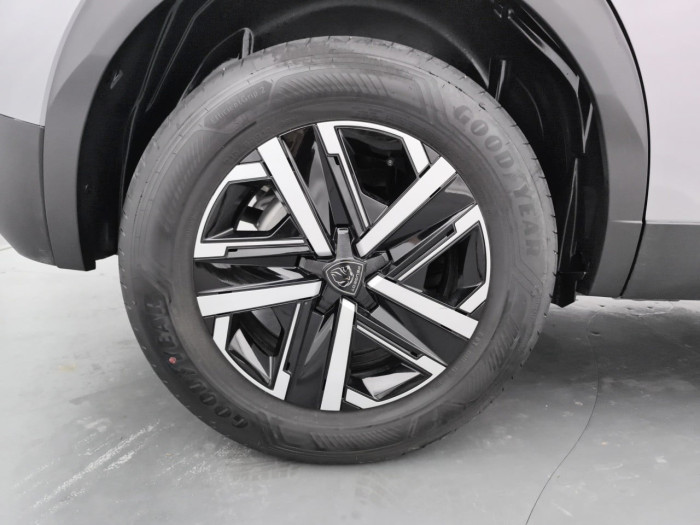 Peugeot 2008 Nouveau Hybrid 145 e-DCS6 Style